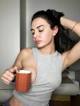 Ece Ronay'ın abonelere özel attığı içerikler	2