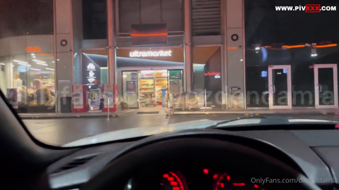 Benzinlikteki markete gideyim derken sikilmiş oldum