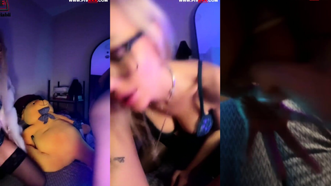 Milf bomba gibi iki kadın yayında sevişiyor dildoyu birbirlerinin amlarına soktular