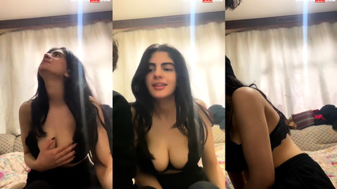 Z Kuşağı Üniversiteli Esmer Büyük Memeli Kız (4)