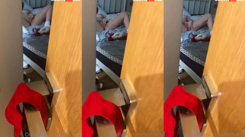 Takipçimle görüntülü yaparken sevgilim Kapı arkasından kamerayla çekmiş – Holly Loly