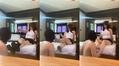 Kirli botlarımı pırıl pırıl yapan ezik köpeğimin, maymundan hallice suratına tükürüp ayağımla tokatladım • Mistress Asu