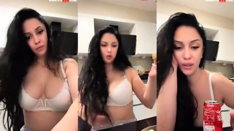 Zemheri Tango mutfakta seksi pozlarla kışkırtıyor