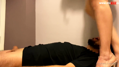 Facesitting and handjob