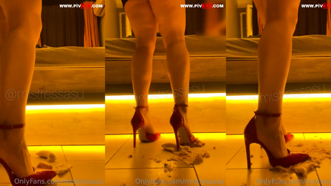 Footcrush